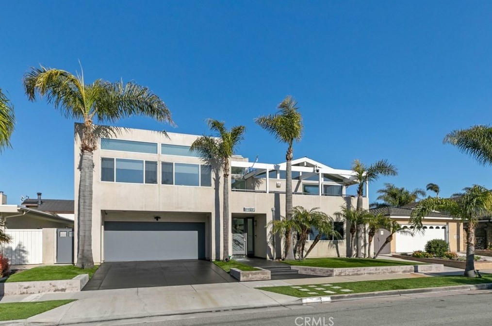 16982 Bolero Ln, Huntington Beach, CA 92649-3030