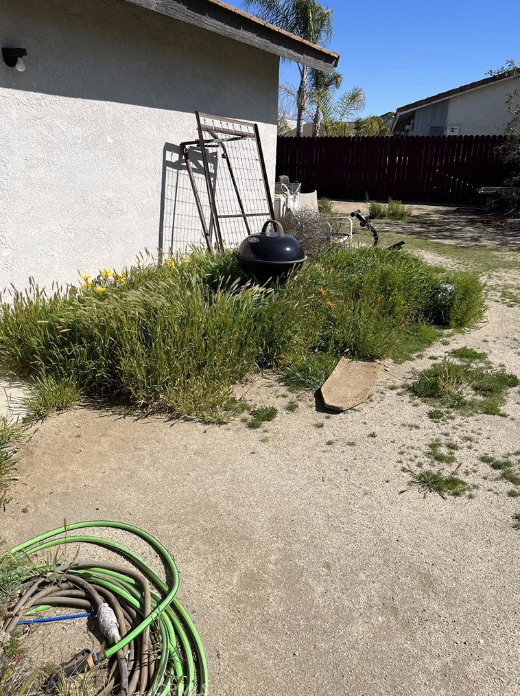 29975 Rebel Ct, Lakeview, CA 92567-9410