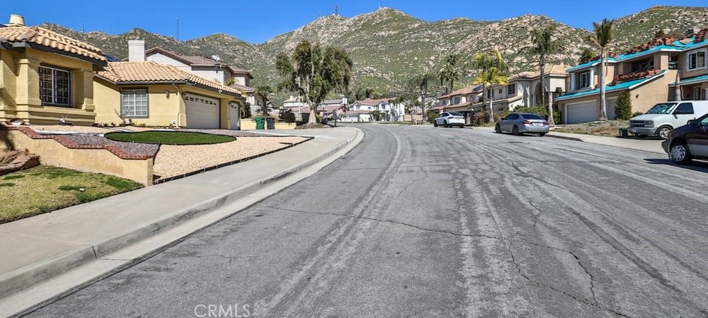 21620 Calle Monaco, Moreno Valley CA  92557-8540 exterior