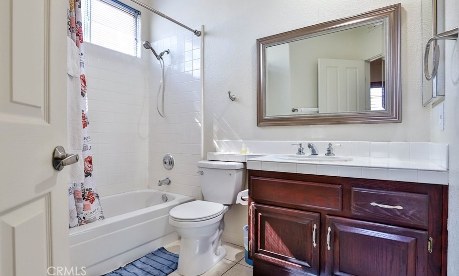 21620 Calle Monaco, Moreno Valley CA  92557-8540 exterior