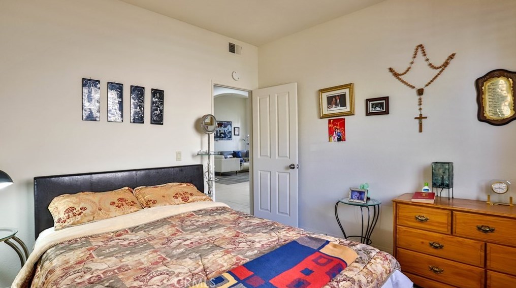 21620 Calle Monaco, Moreno Valley CA  92557-8540 exterior