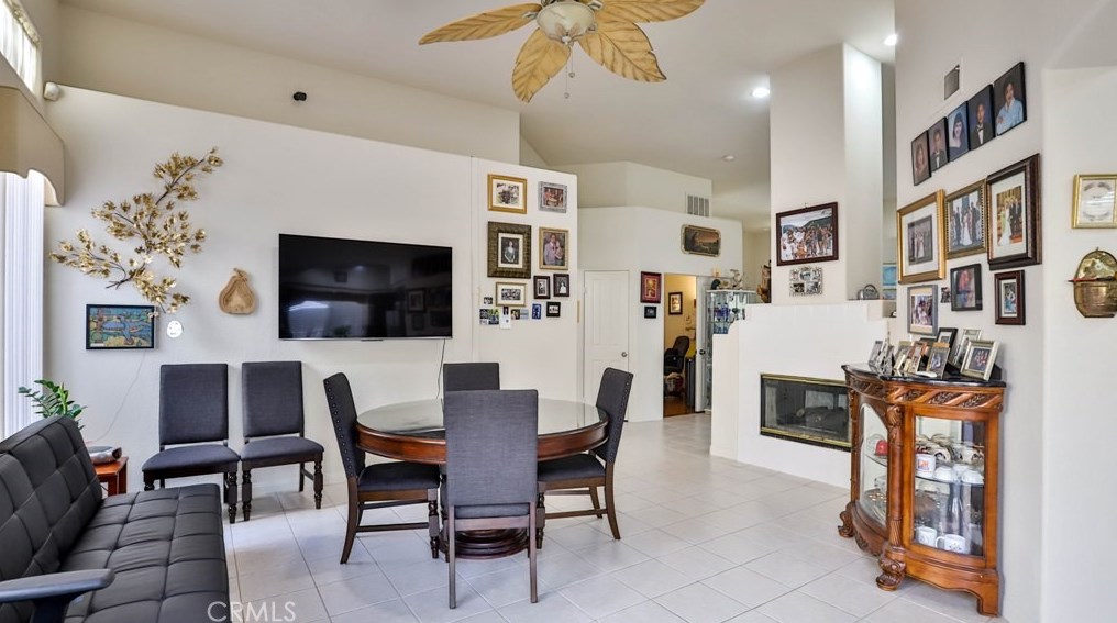 21620 Calle Monaco, Moreno Valley CA  92557-8540 exterior