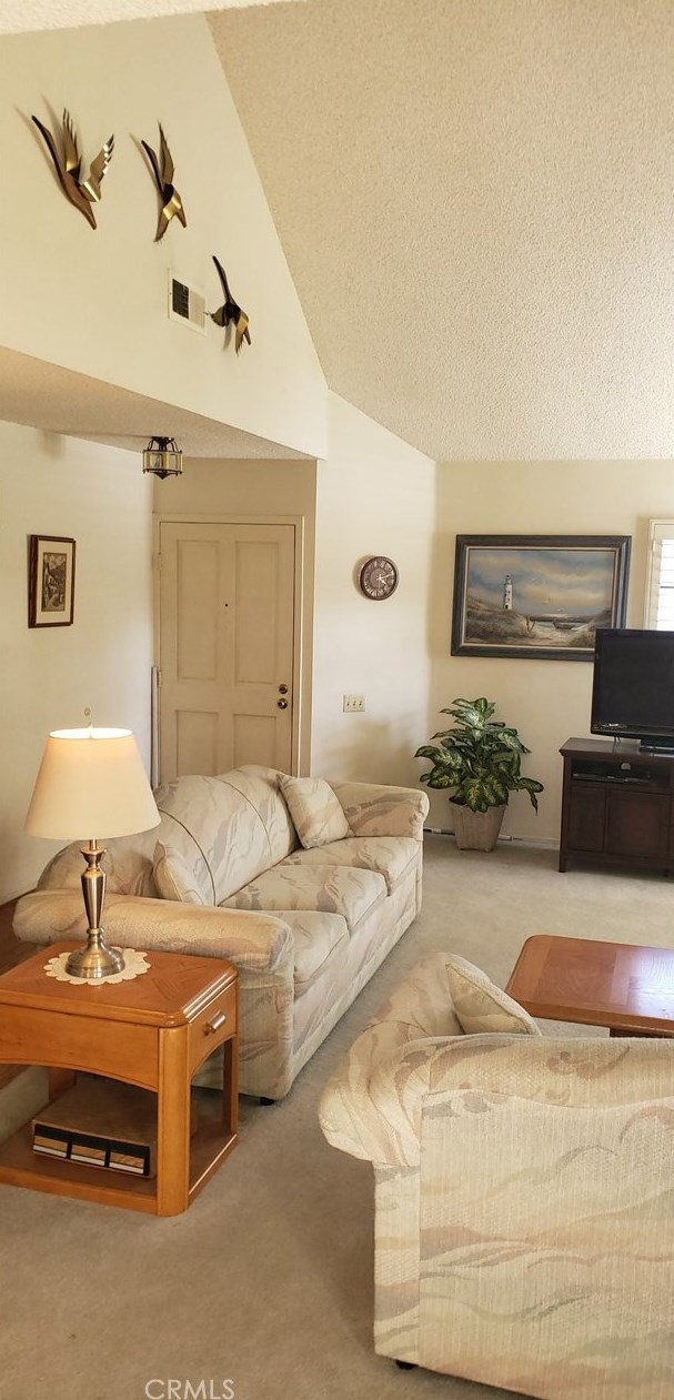 4 Silkgrass, Irvine CA  92614-7082 exterior