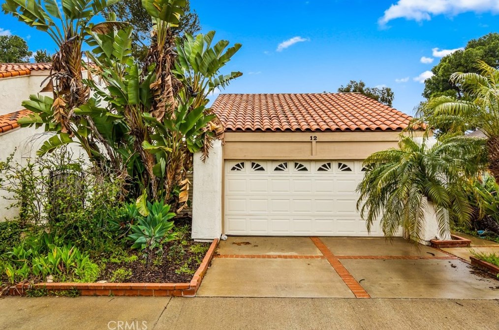 12 Redwood Tree Ln, Irvine, CA 92612