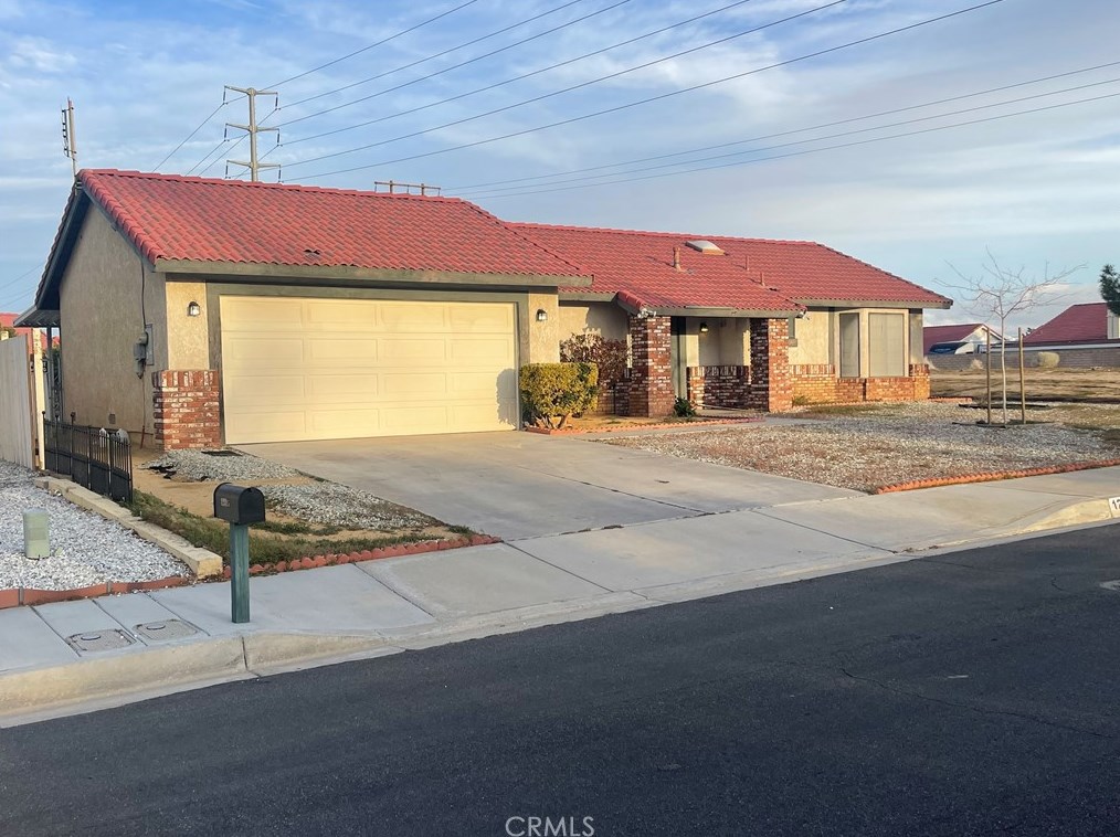 12315 Pacoima Rd, Victorville, CA 92392
