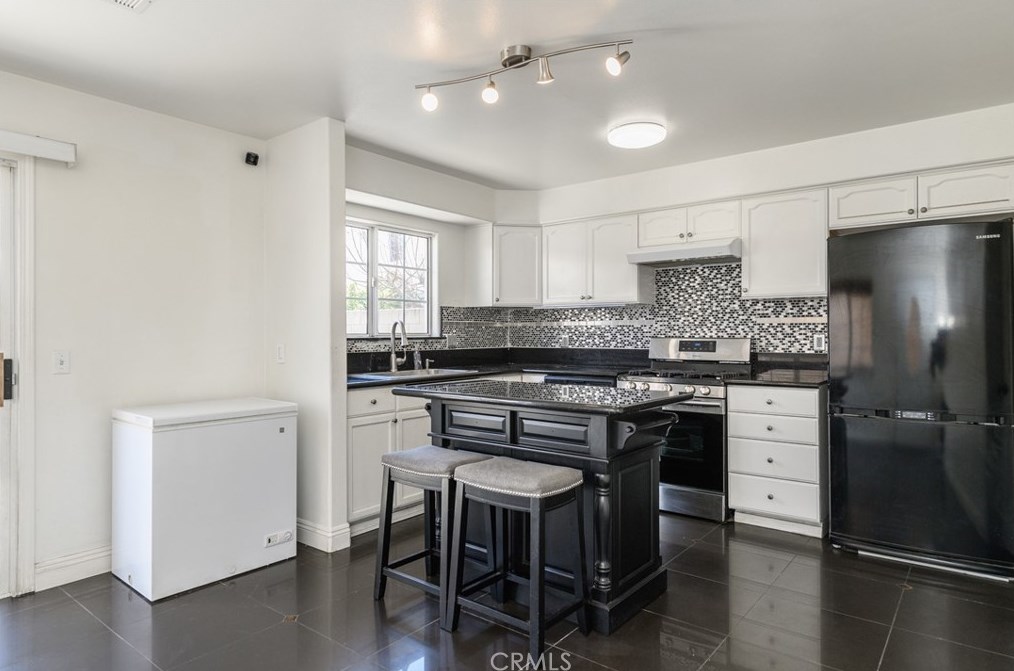 16612 Eric Ave, Artesia, CA 90703