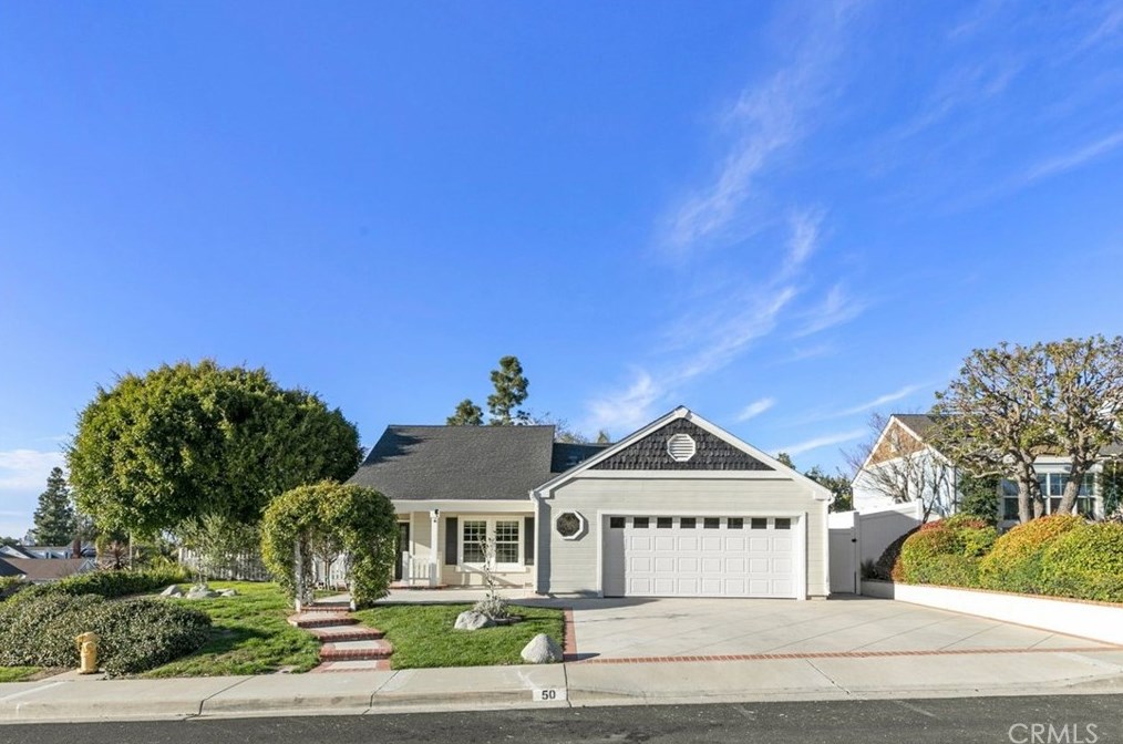 50 Baroness Ln, Laguna Beach, CA 92677-4902