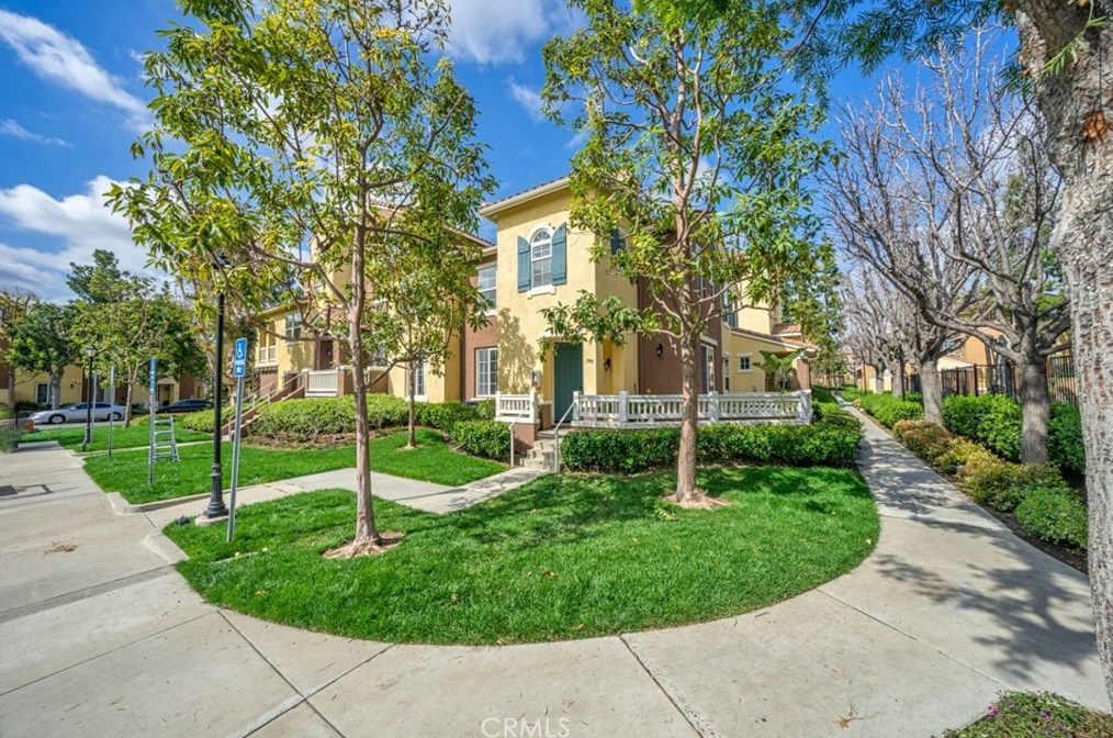 1906 Timberwood, Irvine, CA 92620