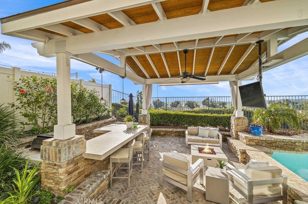 29 Crestview Dr, Trabuco Canyon, CA 92688