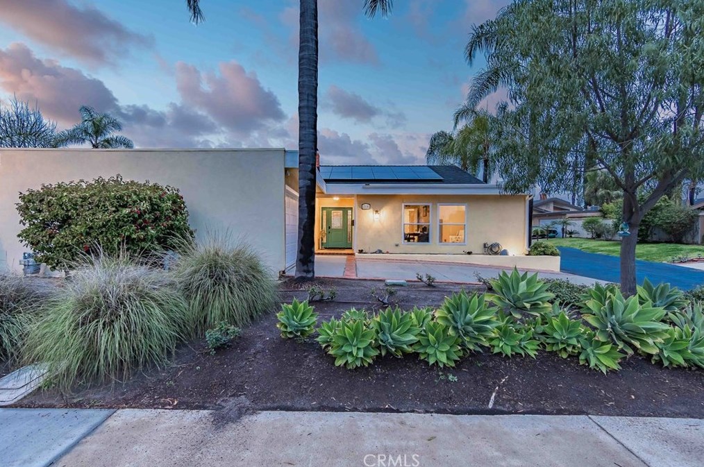 25141 Rivendell, El Toro, CA 92630