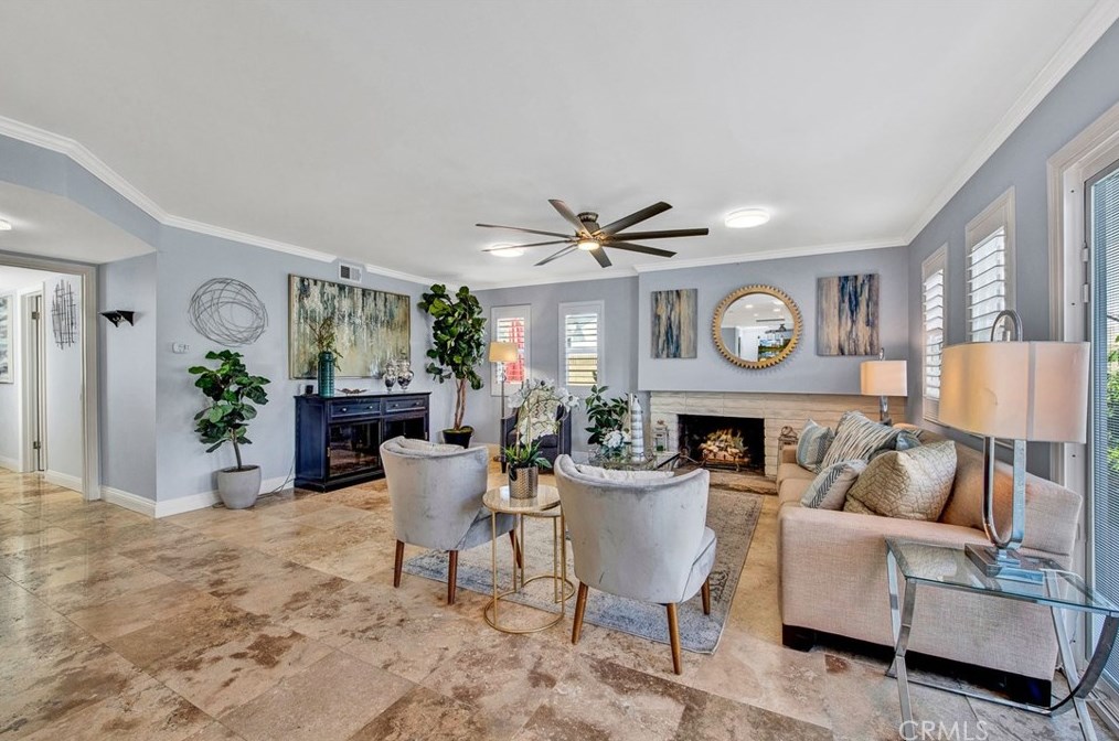8681 Palos Verdes Ave, Westminster CA  92683-7259 exterior