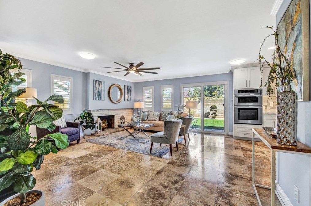 8681 Palos Verdes Ave, Westminster CA  92683-7259 exterior