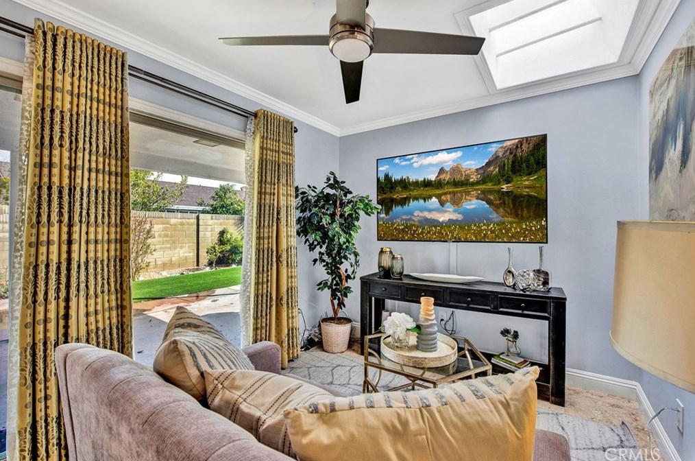 8681 Palos Verdes Ave, Westminster CA  92683-7259 exterior