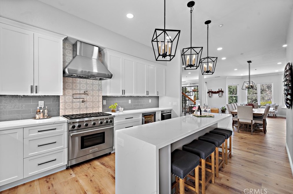 2424 Gird Rd, Fallbrook CA  92028-9687 exterior