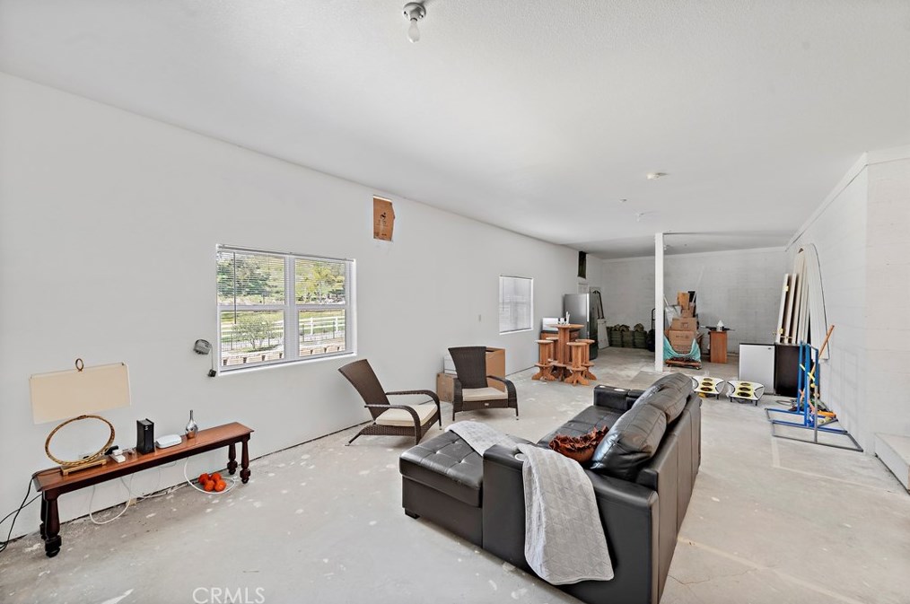 2424 Gird Rd, Fallbrook CA  92028-9687 exterior