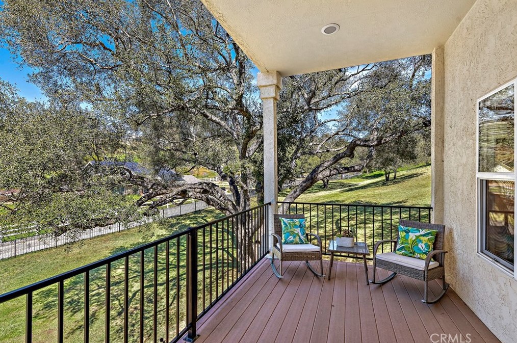 2424 Gird Rd, Fallbrook CA  92028-9687 exterior