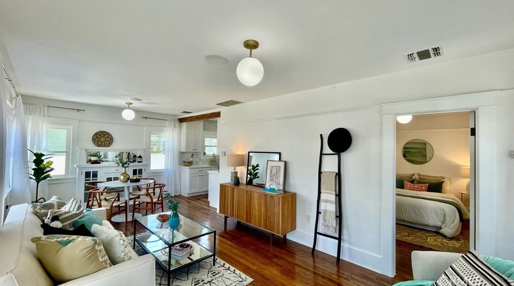 2612 E 11th St, Long Beach, CA 90804