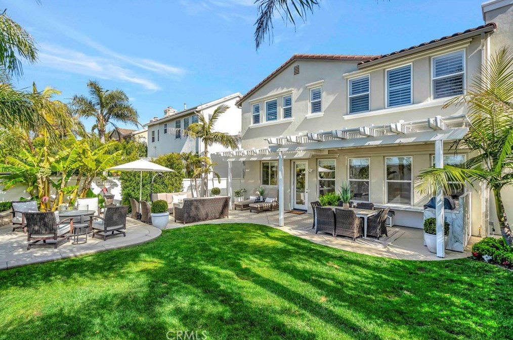 6602 Beachview Dr, Huntington Beach CA  92648-2666 exterior