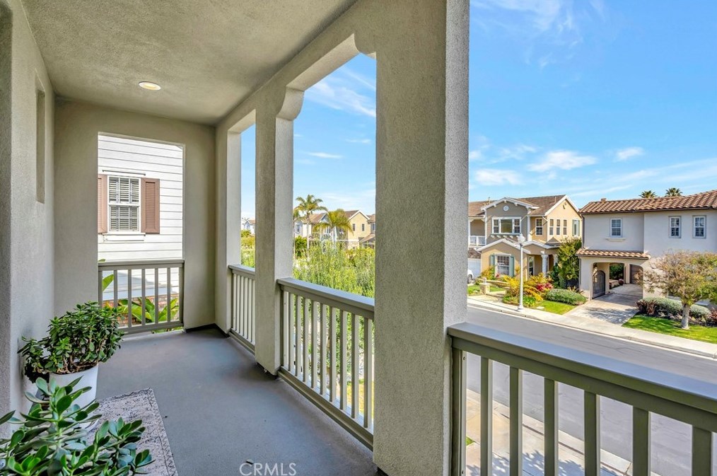 6602 Beachview Dr, Huntington Beach CA  92648-2666 exterior