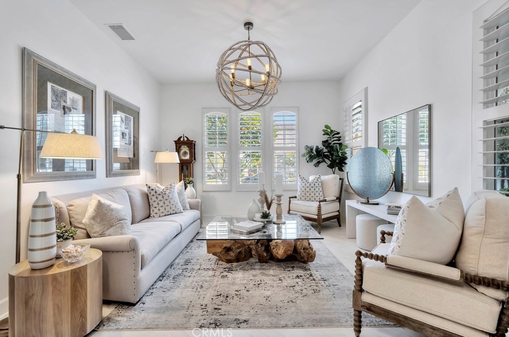 6602 Beachview Dr, Huntington Beach CA  92648-2666 exterior