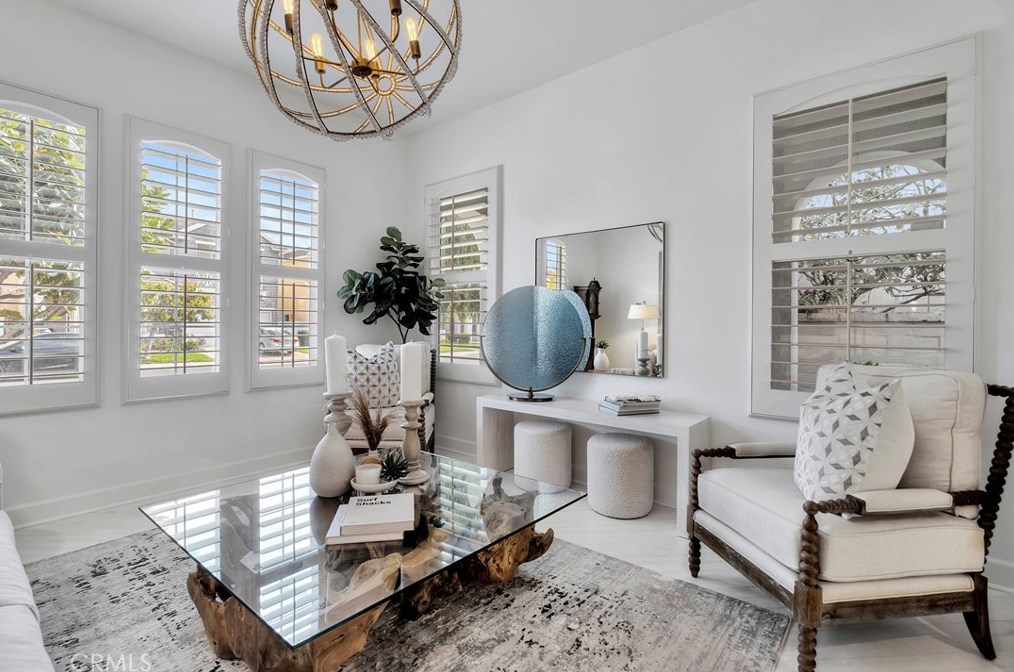 6602 Beachview Dr, Huntington Beach CA  92648-2666 exterior