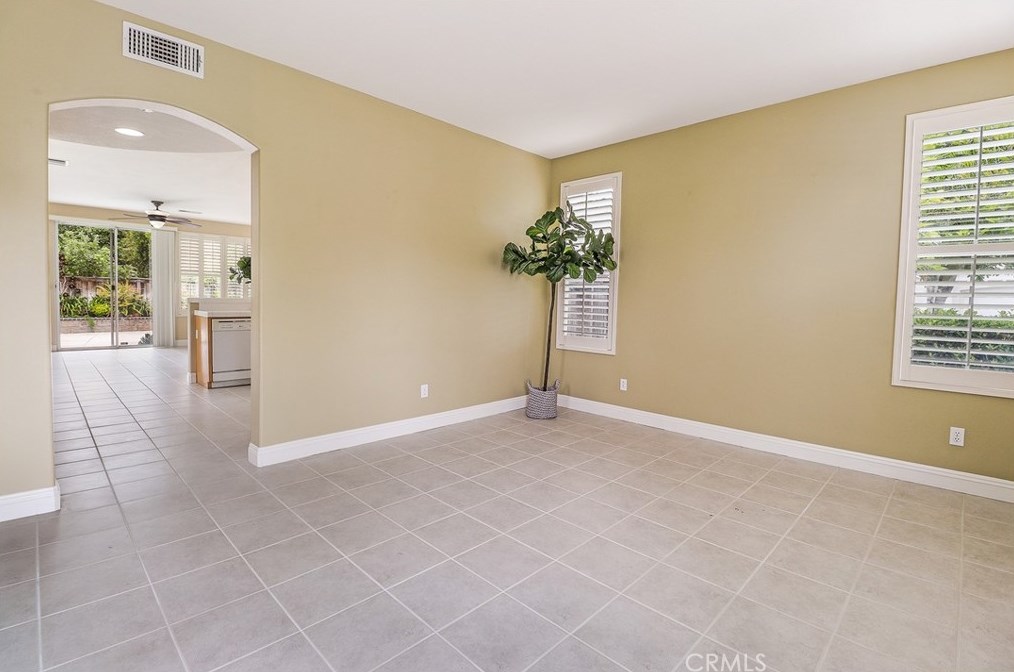 15 Gala Ct, Laguna Beach, CA 92656-8086