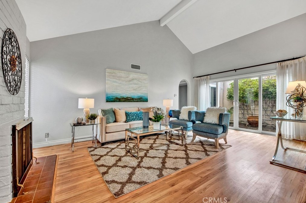 16 Woodpine Dr, Irvine, CA 92604