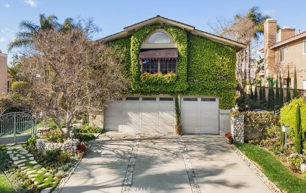 24611 Mandeville Dr, Laguna Beach, CA 92653-6239