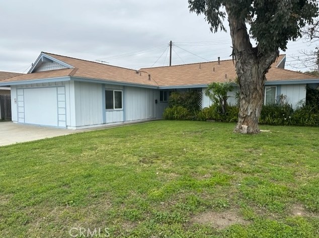 10471 Sunday Dr, Huntington Beach, CA 92646-3027