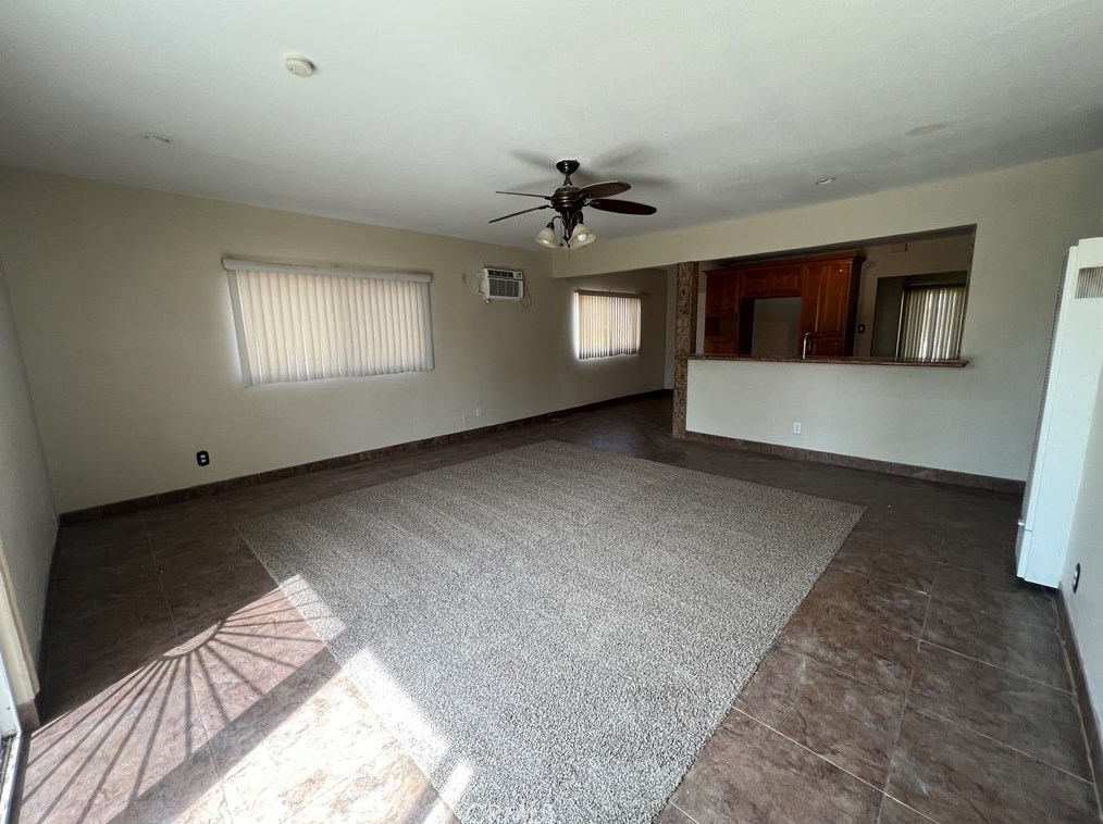 12158 Lakeland Rd, Norwalk CA  90650-1856 exterior