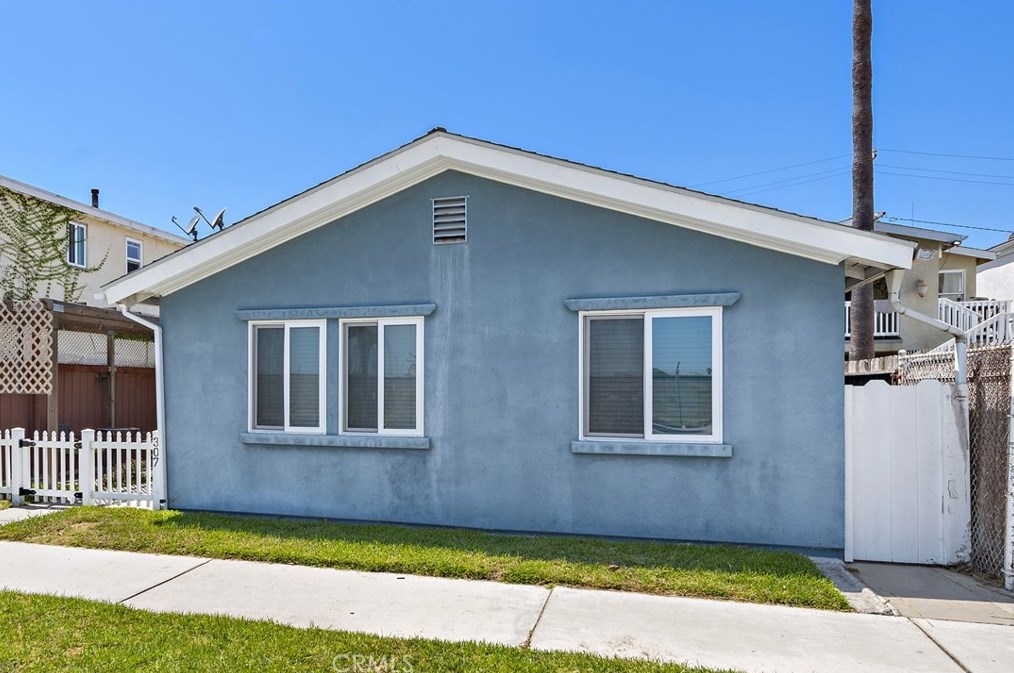 307 Seal Beach Blvd, Seal Beach, CA 90740