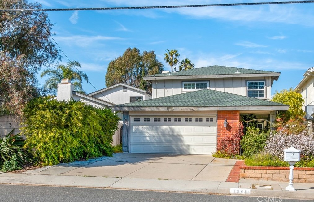 1098 Sea Bluff Dr, Costa Mesa, CA 92627-4038