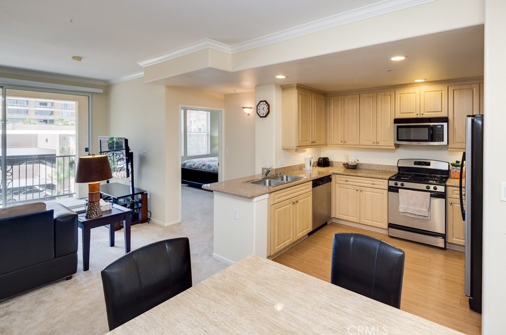2313 Watermarke Pl, Irvine, CA 92612
