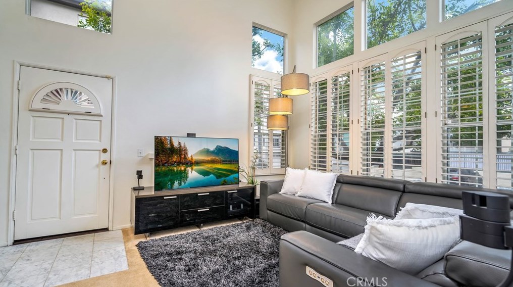 252 Montana Del Lago Dr, Trabuco Canyon, CA 92688