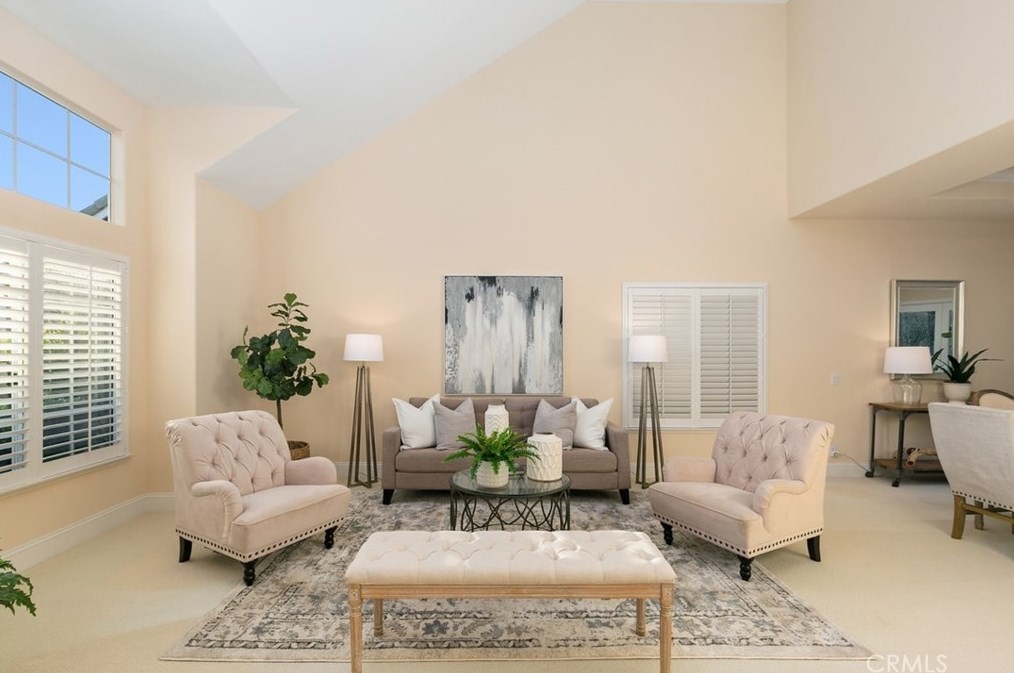 10 Lexington Way, Trabuco Canyon, CA 92679