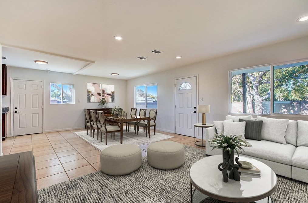 522 S Rosewood Ave, Santa Ana, CA 92703