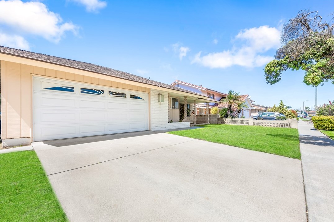 15771 Butterfield St, Westminster, CA 92683-6930
