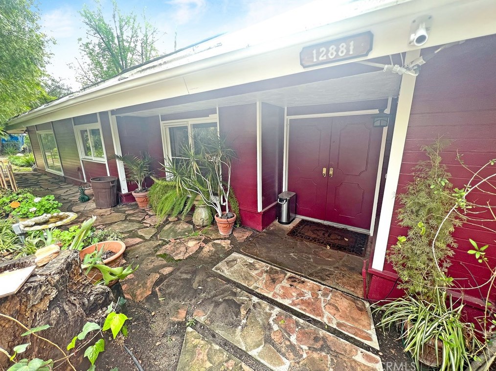 12881 Old Foothill Blvd, Santa Ana, CA 92705