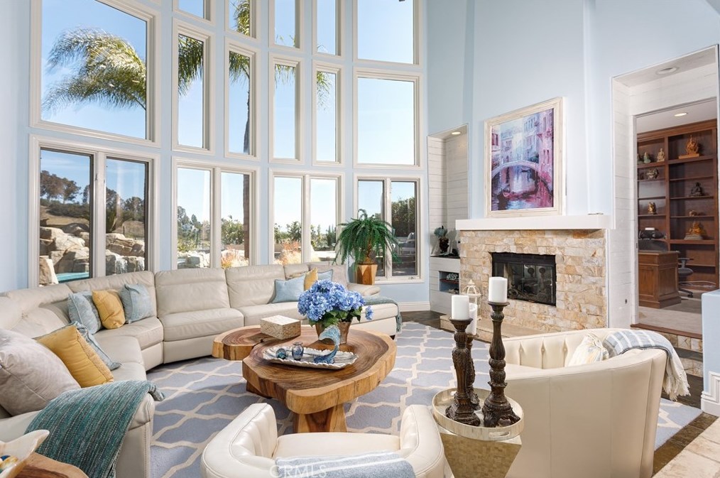 33 Gray Stone Way, Laguna Beach CA  92677-9330 exterior