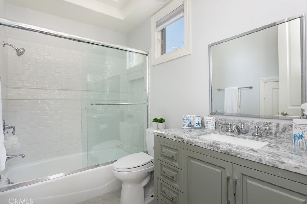 33 Gray Stone Way, Laguna Beach CA  92677-9330 exterior