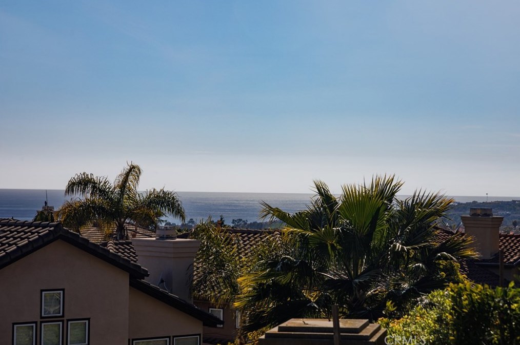 33 Gray Stone Way, Laguna Beach CA  92677-9330 exterior