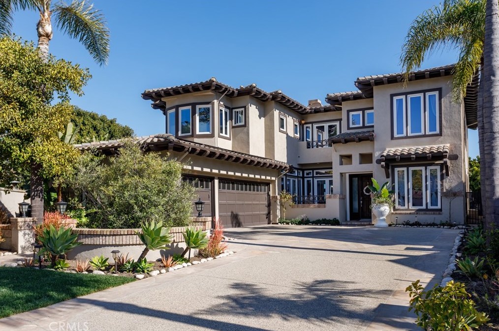 33 Gray Stone Way, Laguna Beach CA  92677-9330 exterior