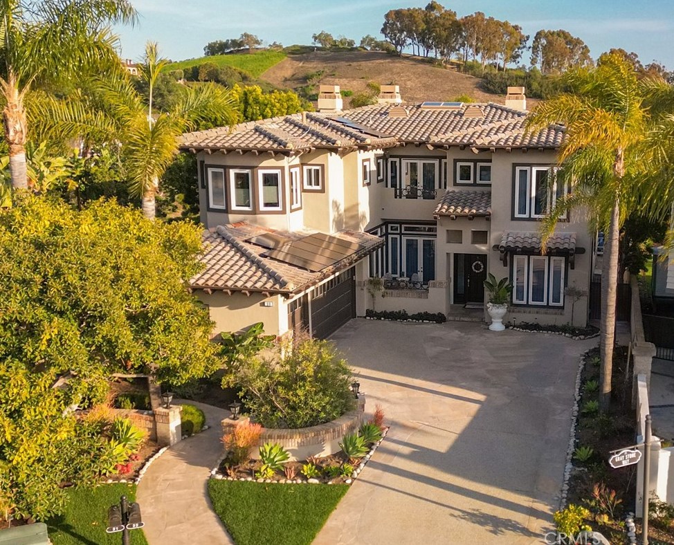 33 Gray Stone Way, Laguna Beach CA  92677-9330 exterior