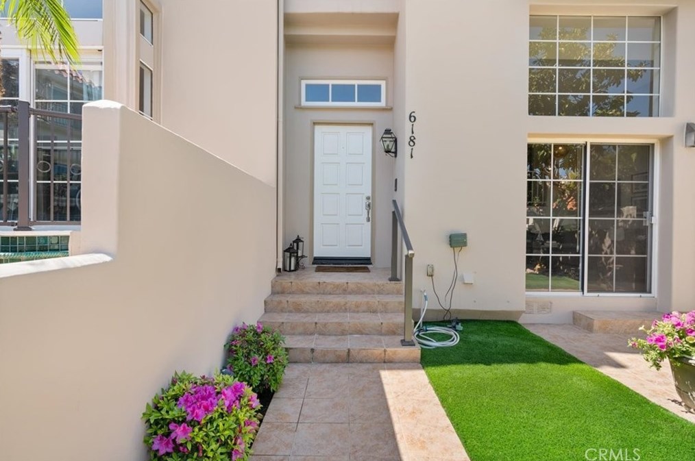 6181 Fernwood Dr, Huntington Beach, CA 92648