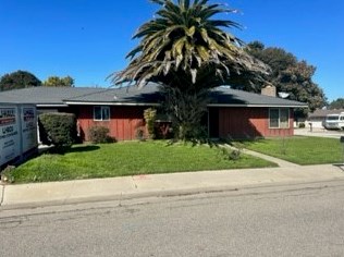 905 N X St, Lompoc, CA 93436