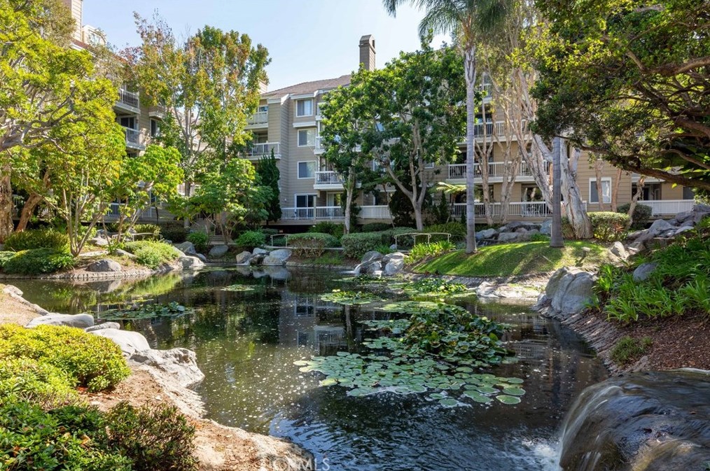 20331 Bluffside Cir #409, Huntington Beach, CA 92646