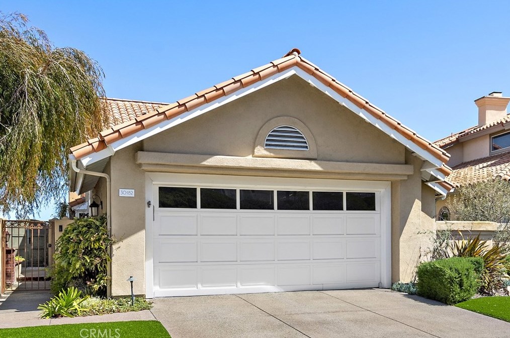 30182 Chapala Ct, Laguna Beach, CA 92677-2344