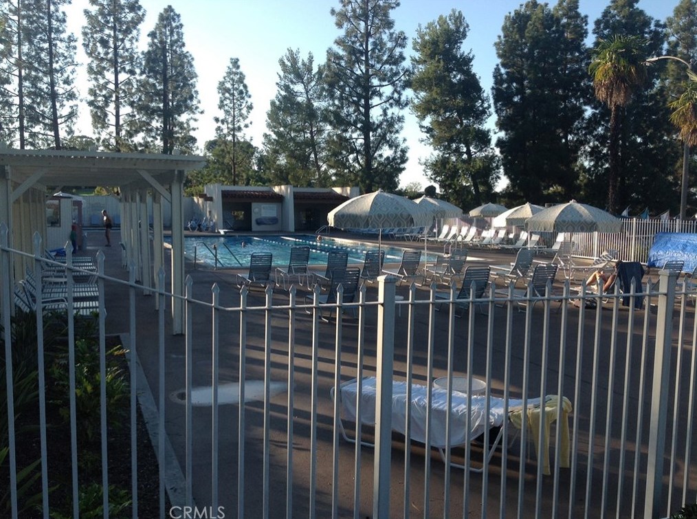 477 Calle Cadiz, Laguna Beach CA  92637-3962 exterior
