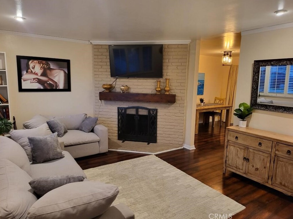 9506 Cornwall Dr, Huntington Beach, CA 92646