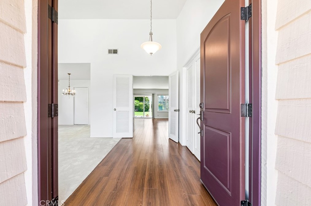 16526 Mt Sherrod Cir, Santa Ana, CA 92708